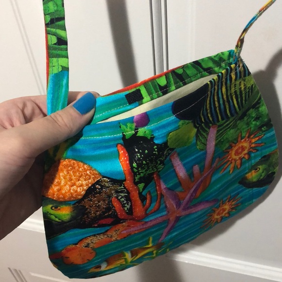 Patterned Purse - Picture 2 of 3